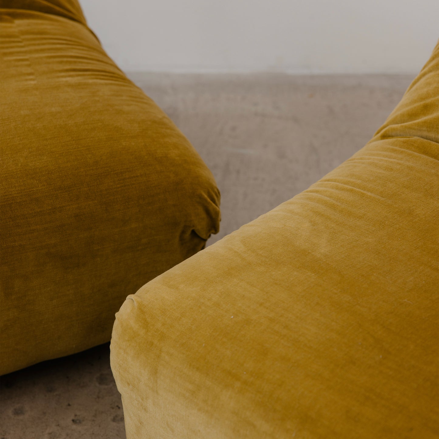 Italian Loveseats