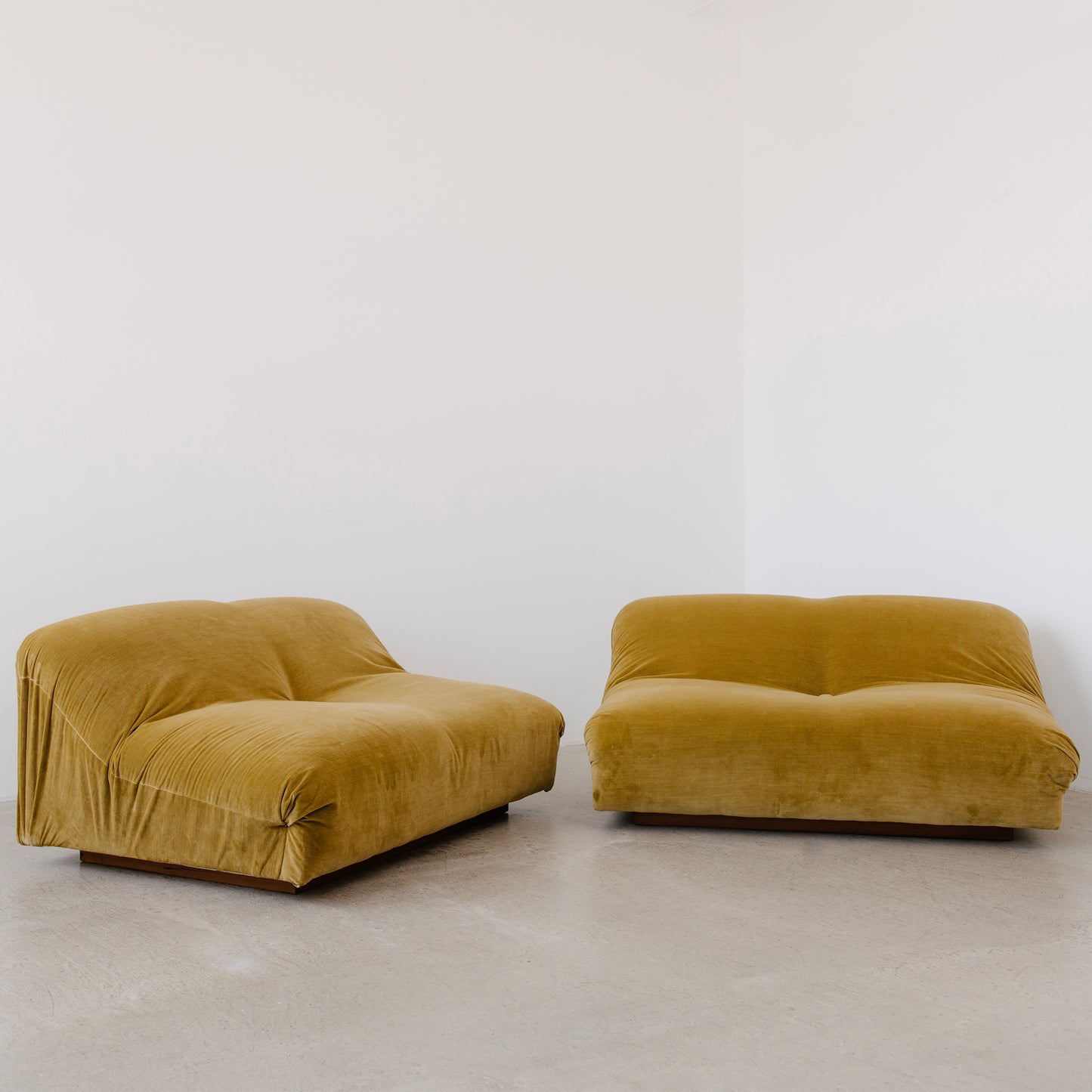 Italian Loveseats