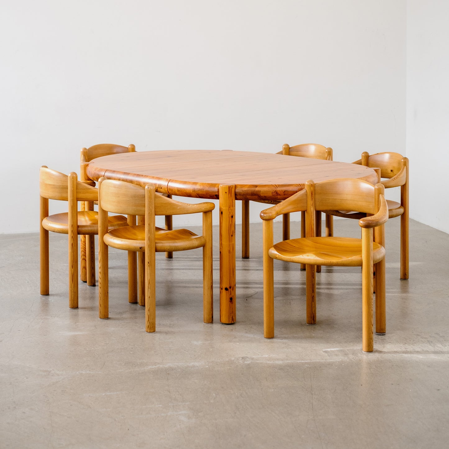 Rainer Daumiller Dining Suite