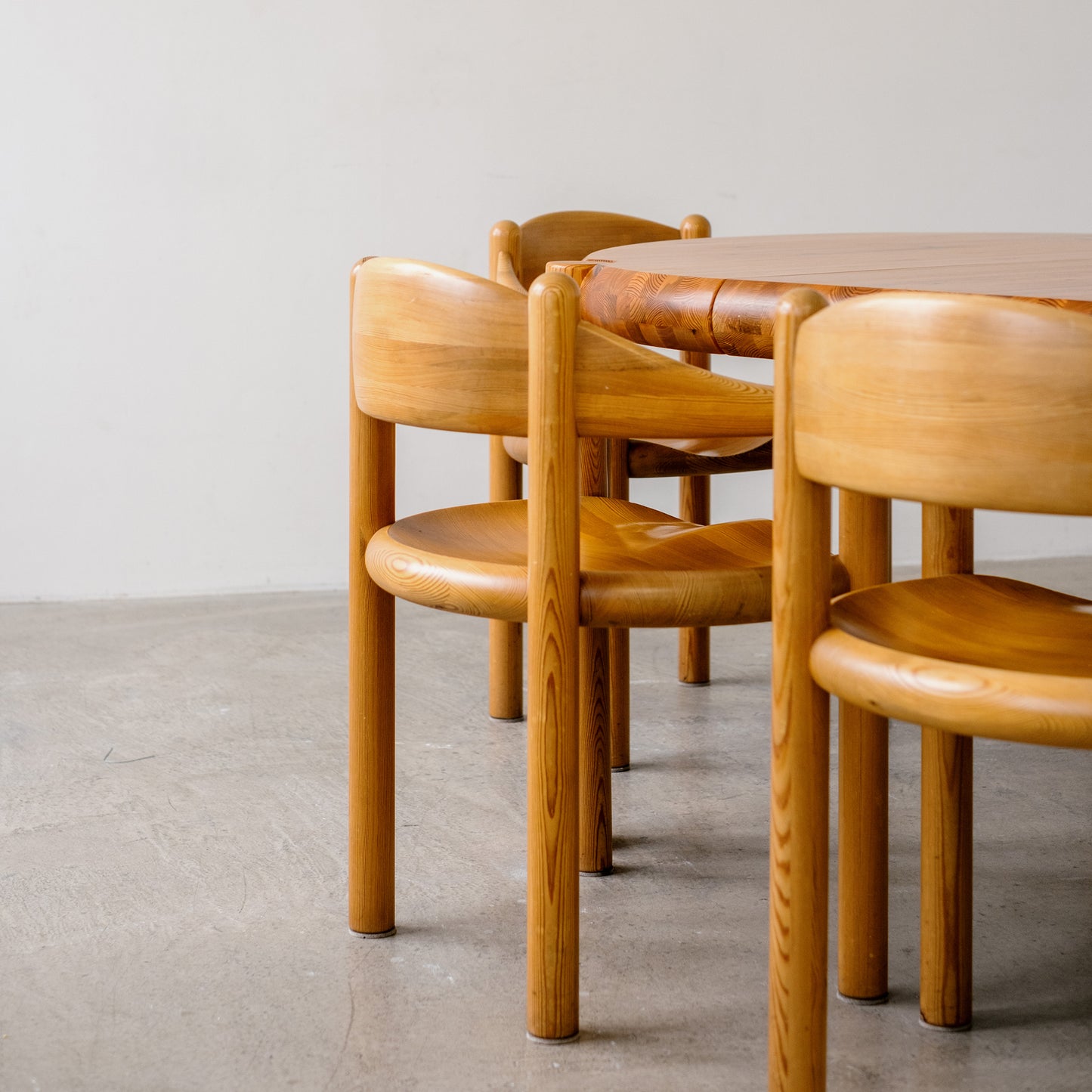 Rainer Daumiller Dining Suite