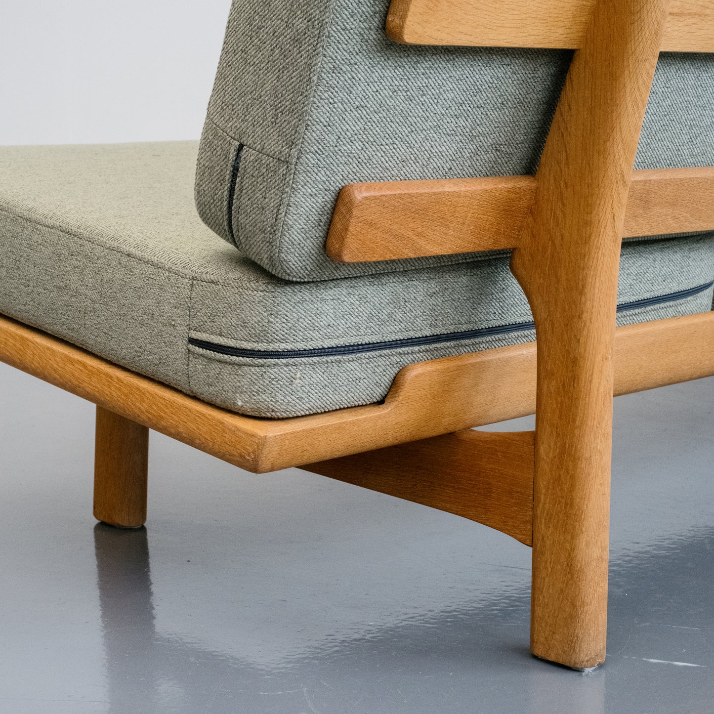 Hans Wegner Ge 236 Sofa for Getama