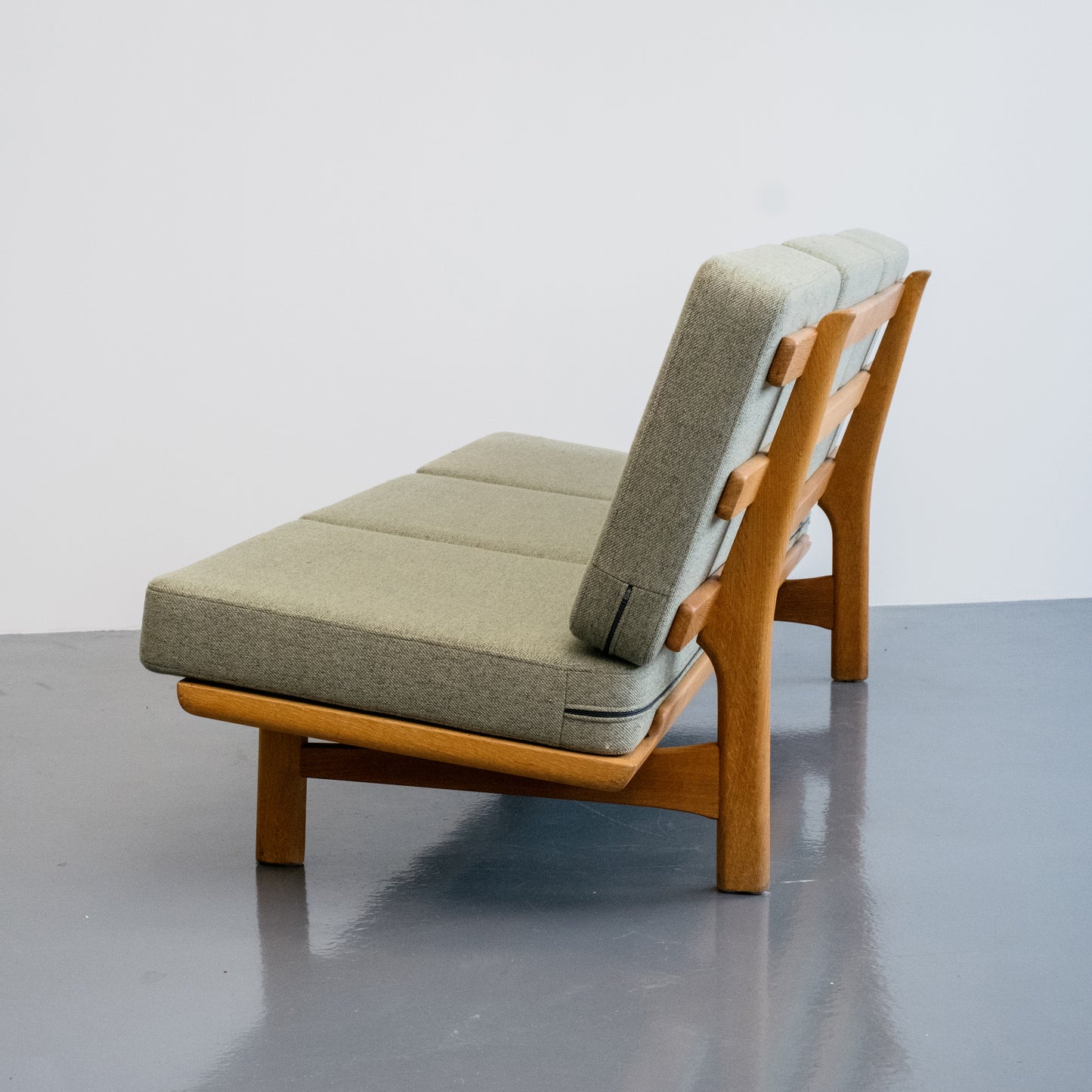 Hans Wegner Ge 236 Sofa for Getama