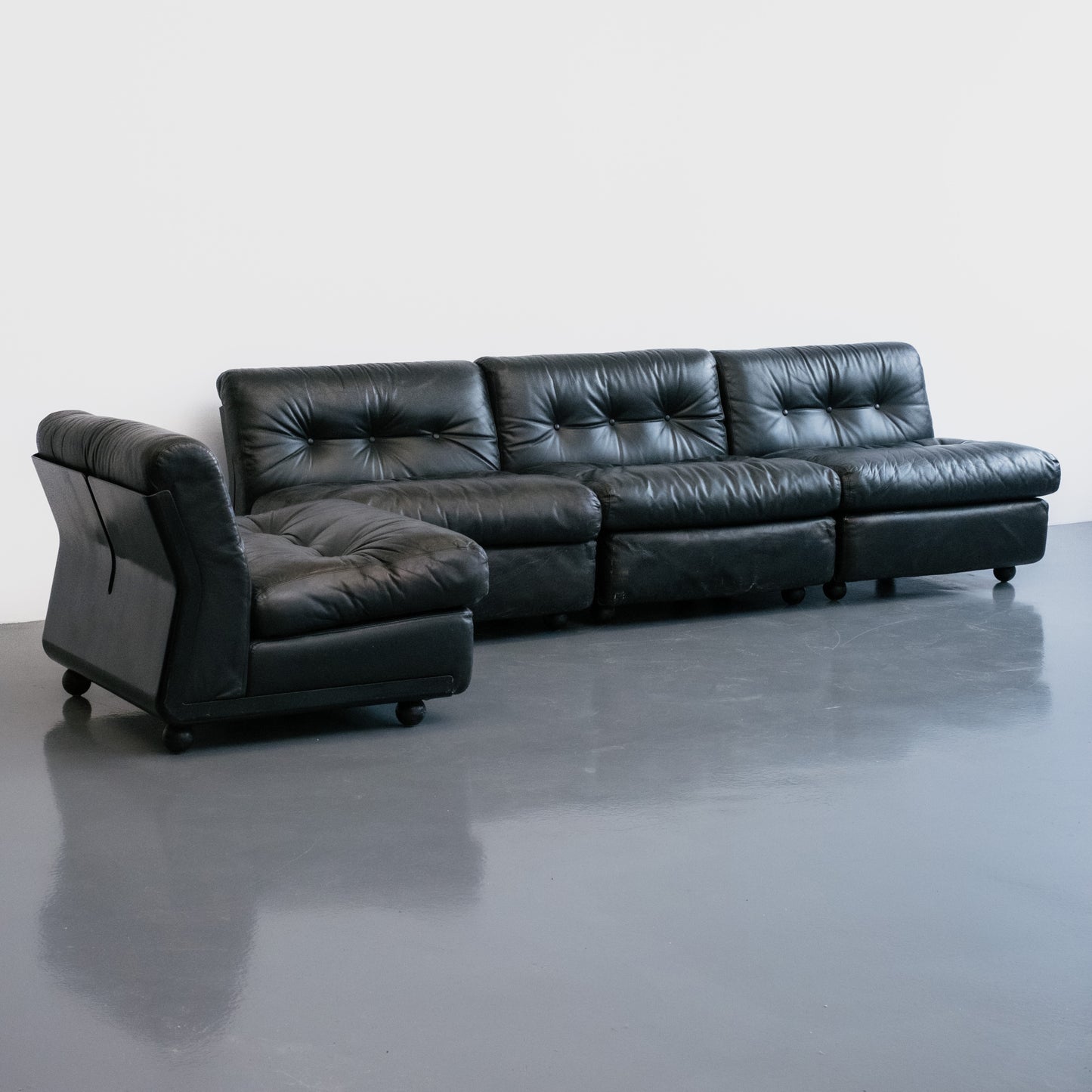 Mario Bellini Amanta modular sofa