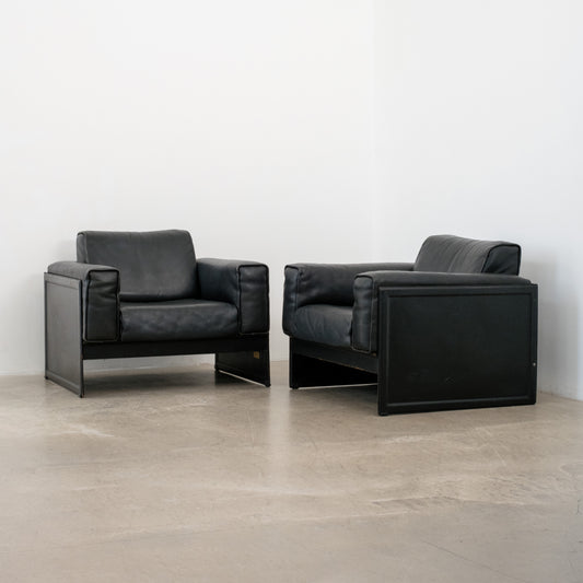 Matteo Grassi 'Korium' Leather armchair by Tito Agnoli