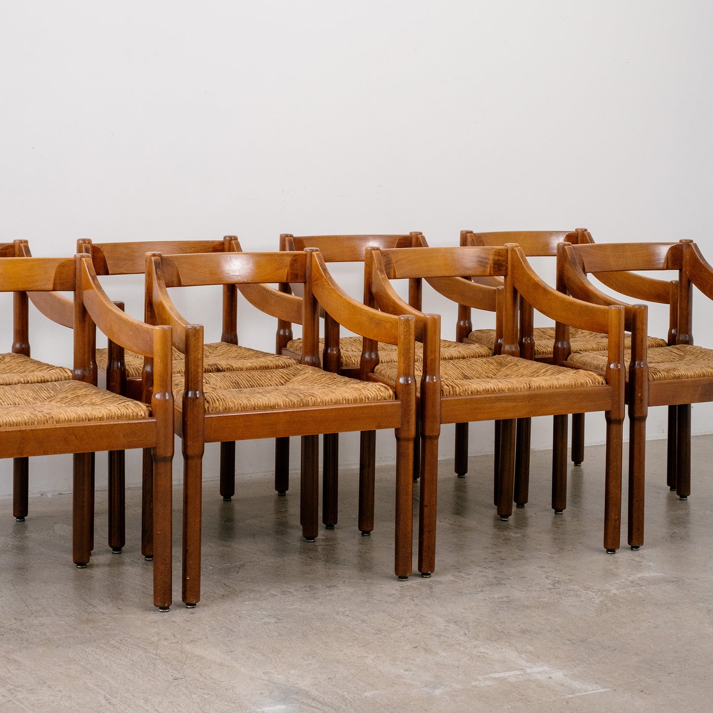 Vico Magistretti 'Carimate' Chairs